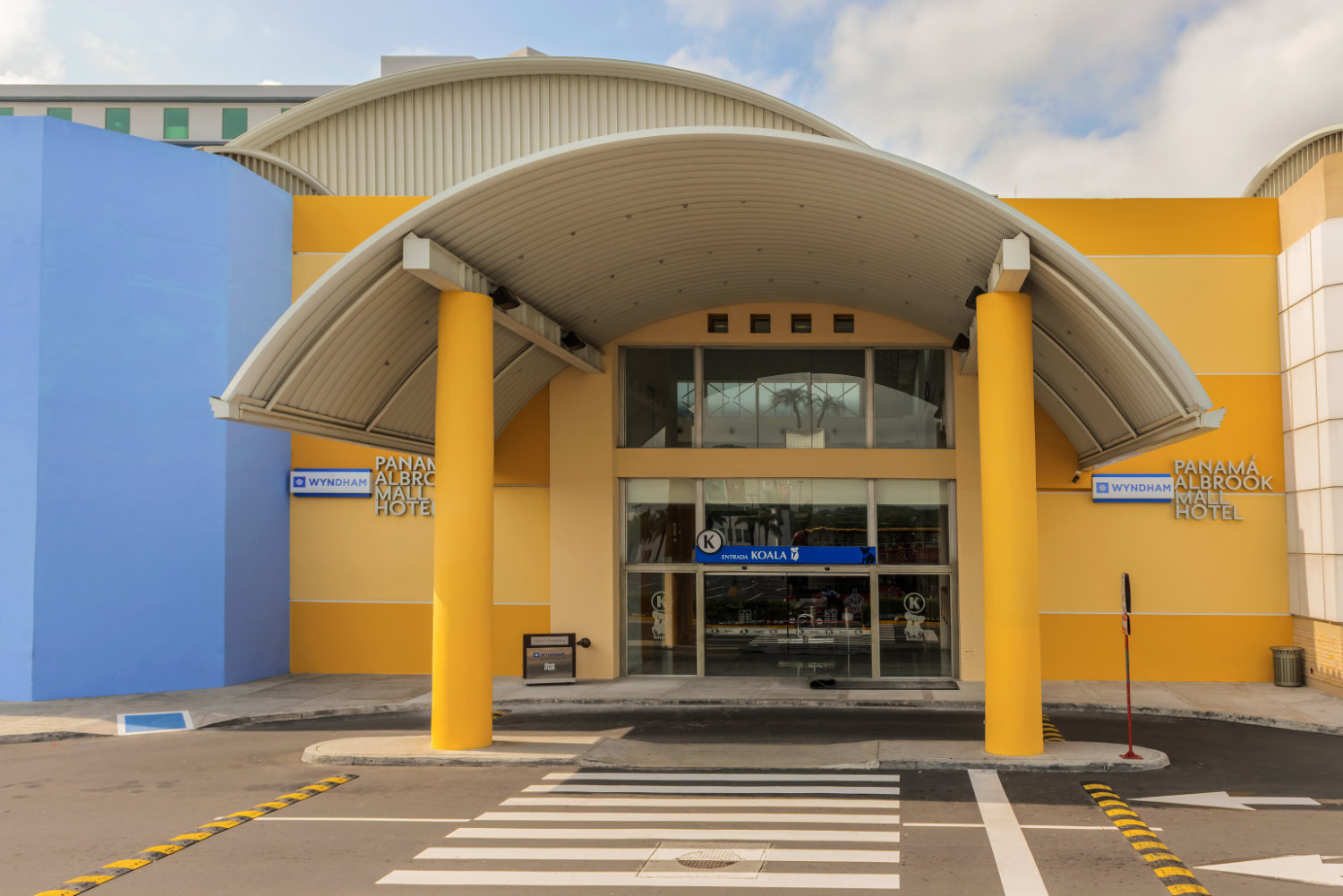 Foto de la entrada de Koala de Albrook Mall